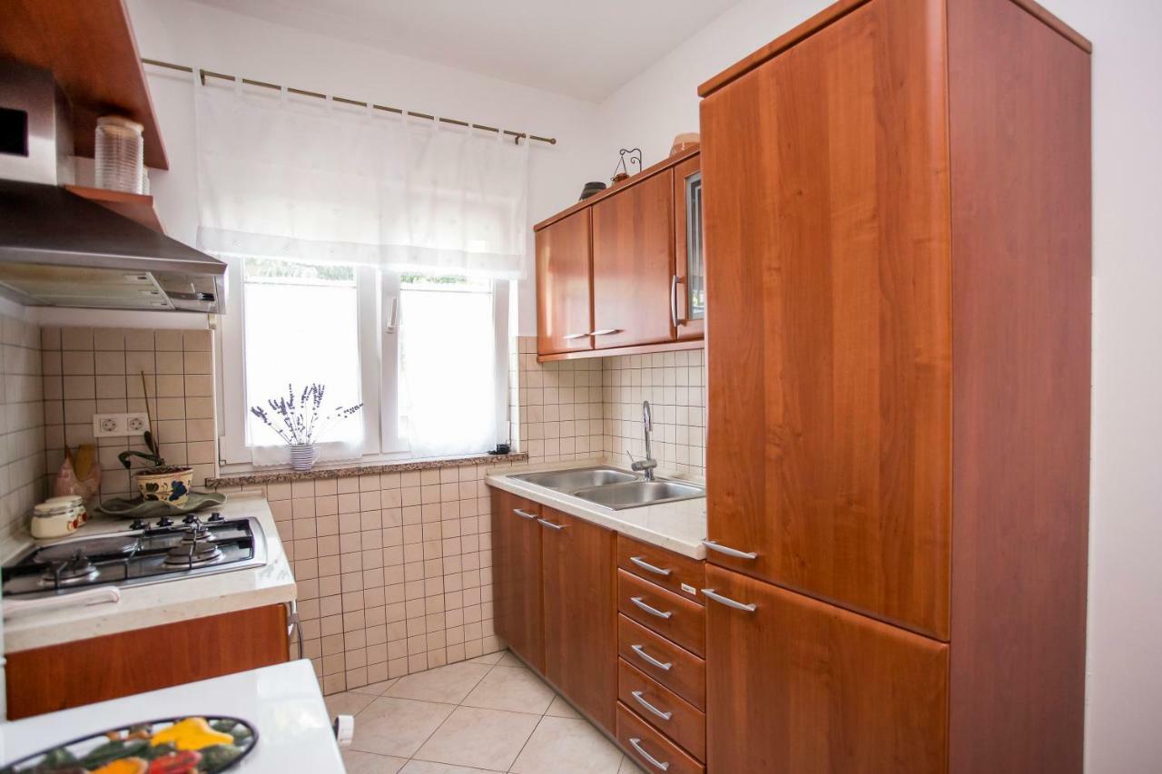 Apartment Beba ロヴィニ エクステリア 写真